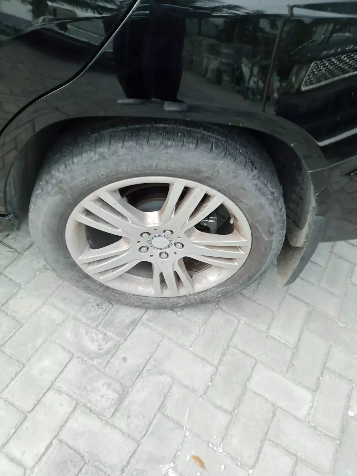 tyre0