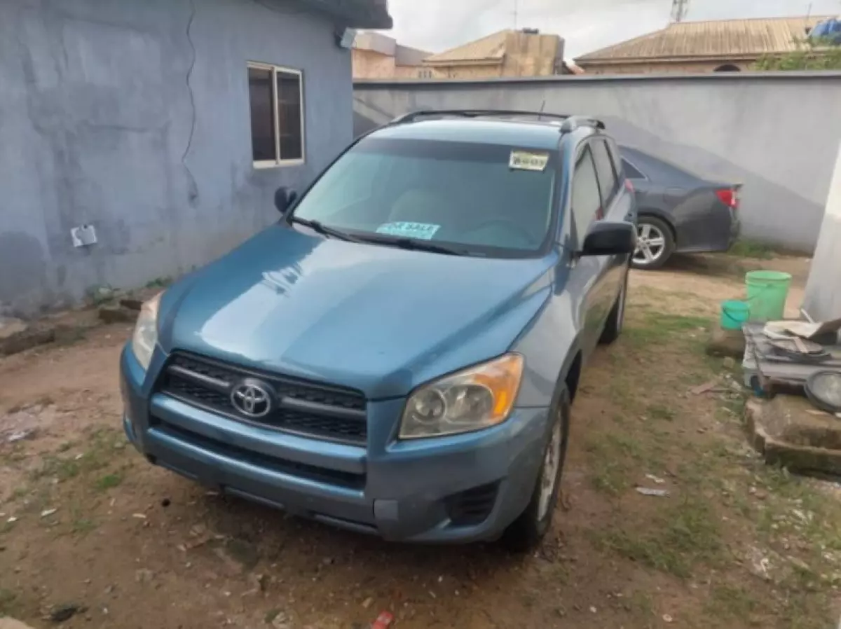 Toyota RAV4 - 2014