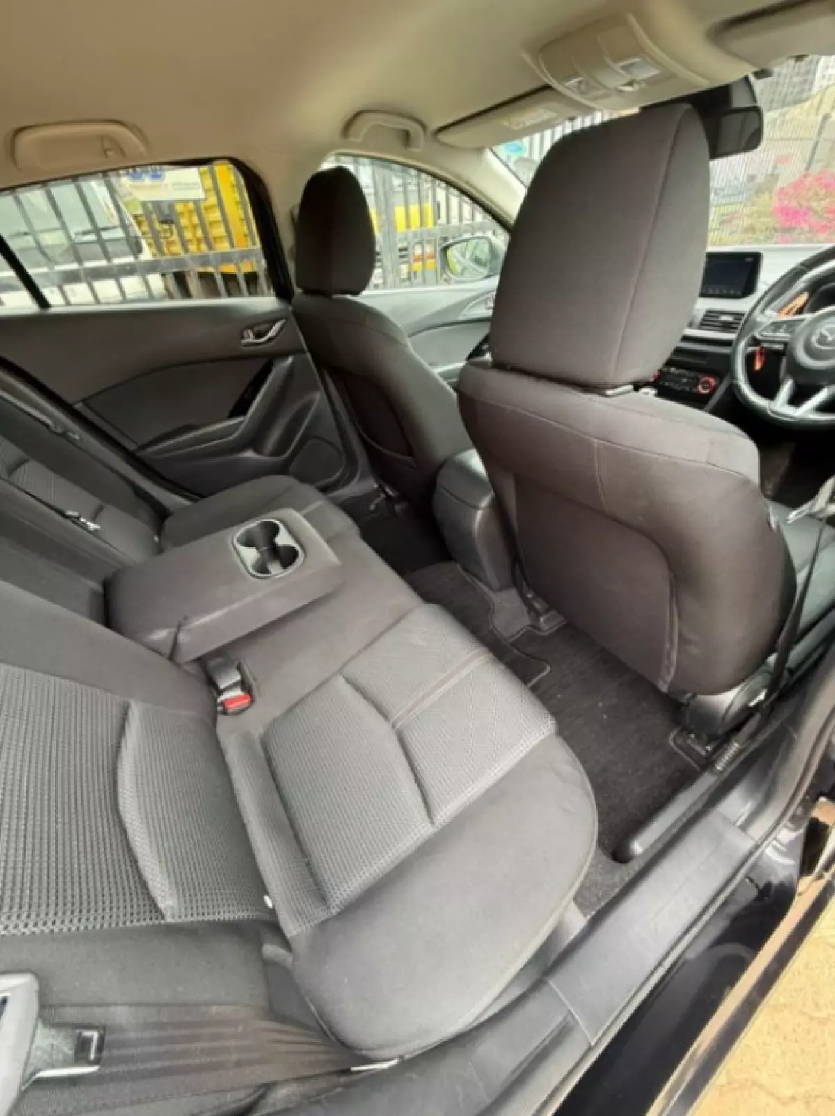 interiorBack
