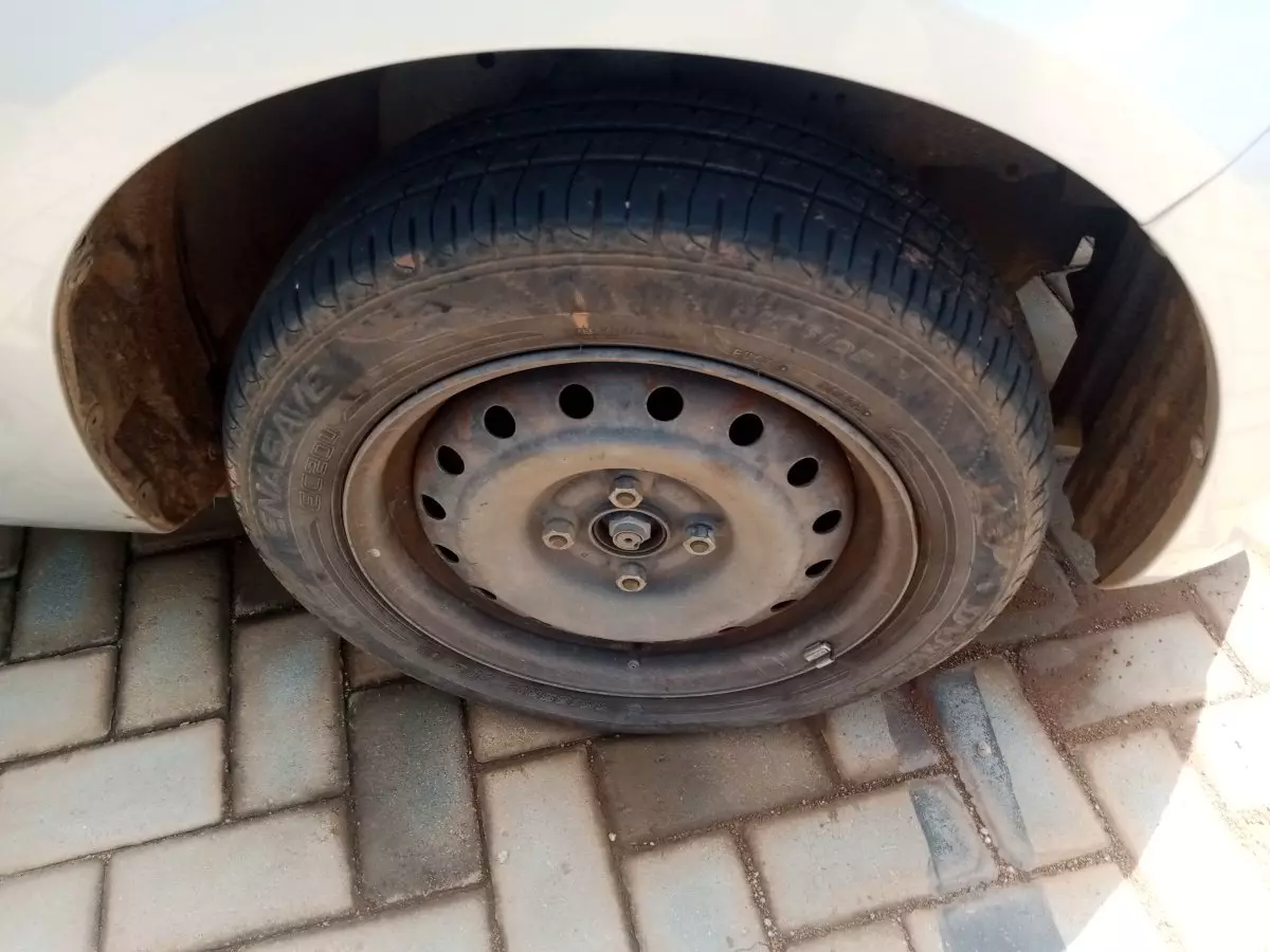 tyre2