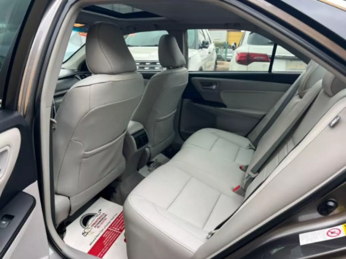 interiorBack