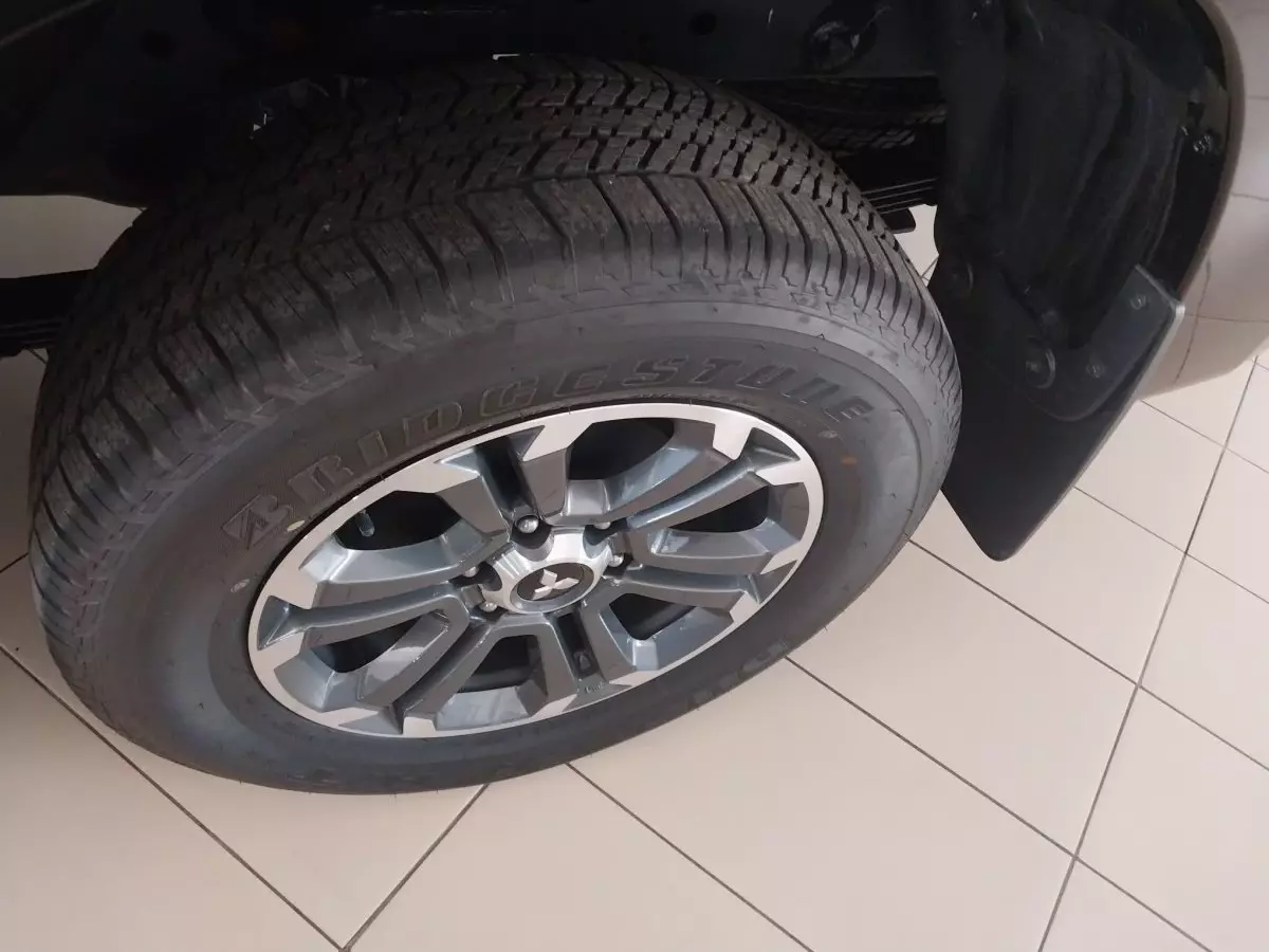 tyre1