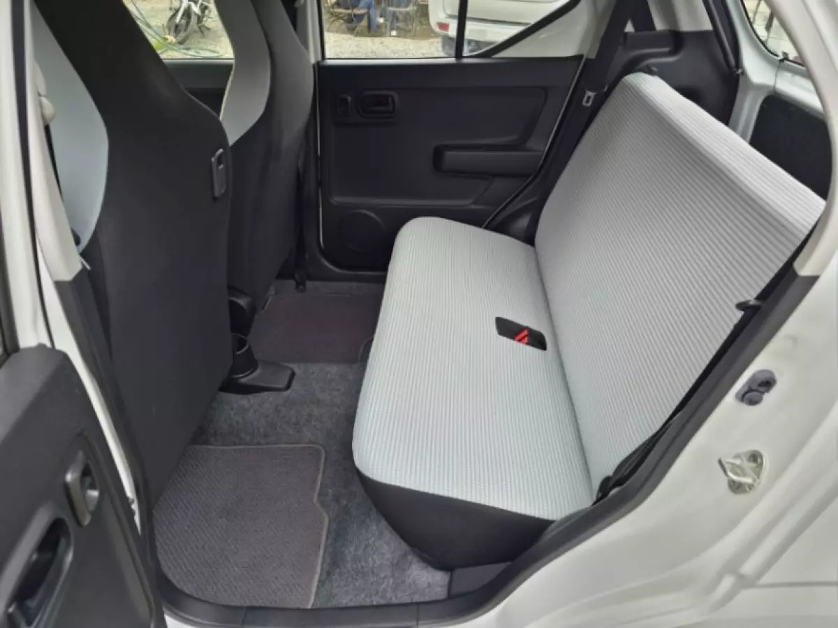interiorBack