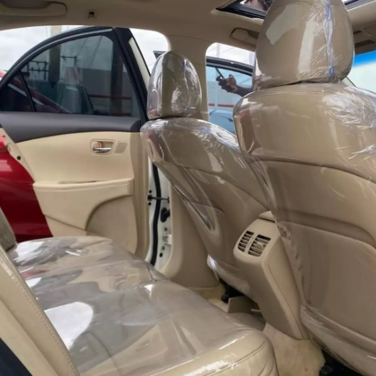 interiorBack