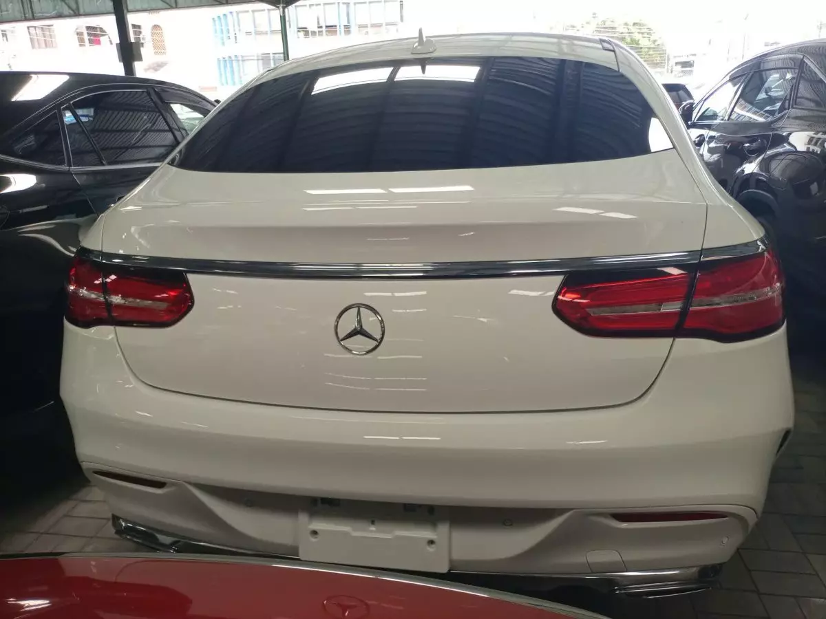 car Back