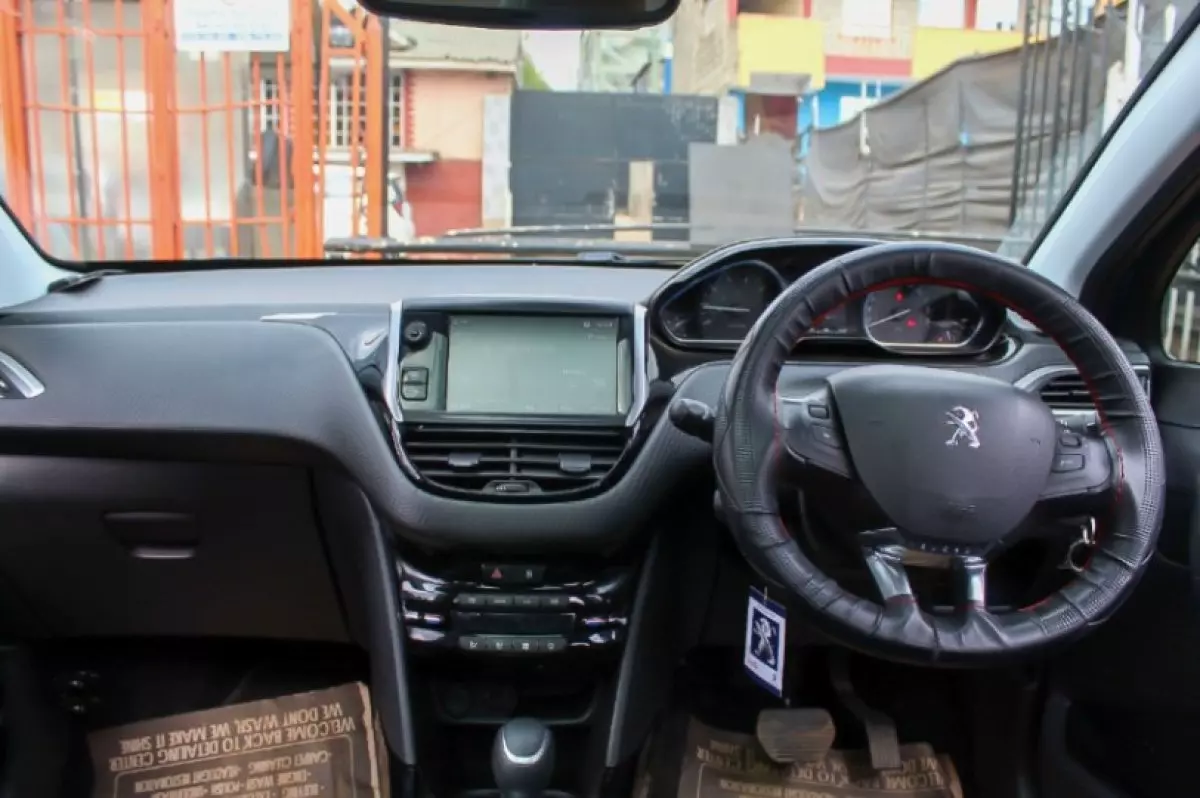 interiorFront