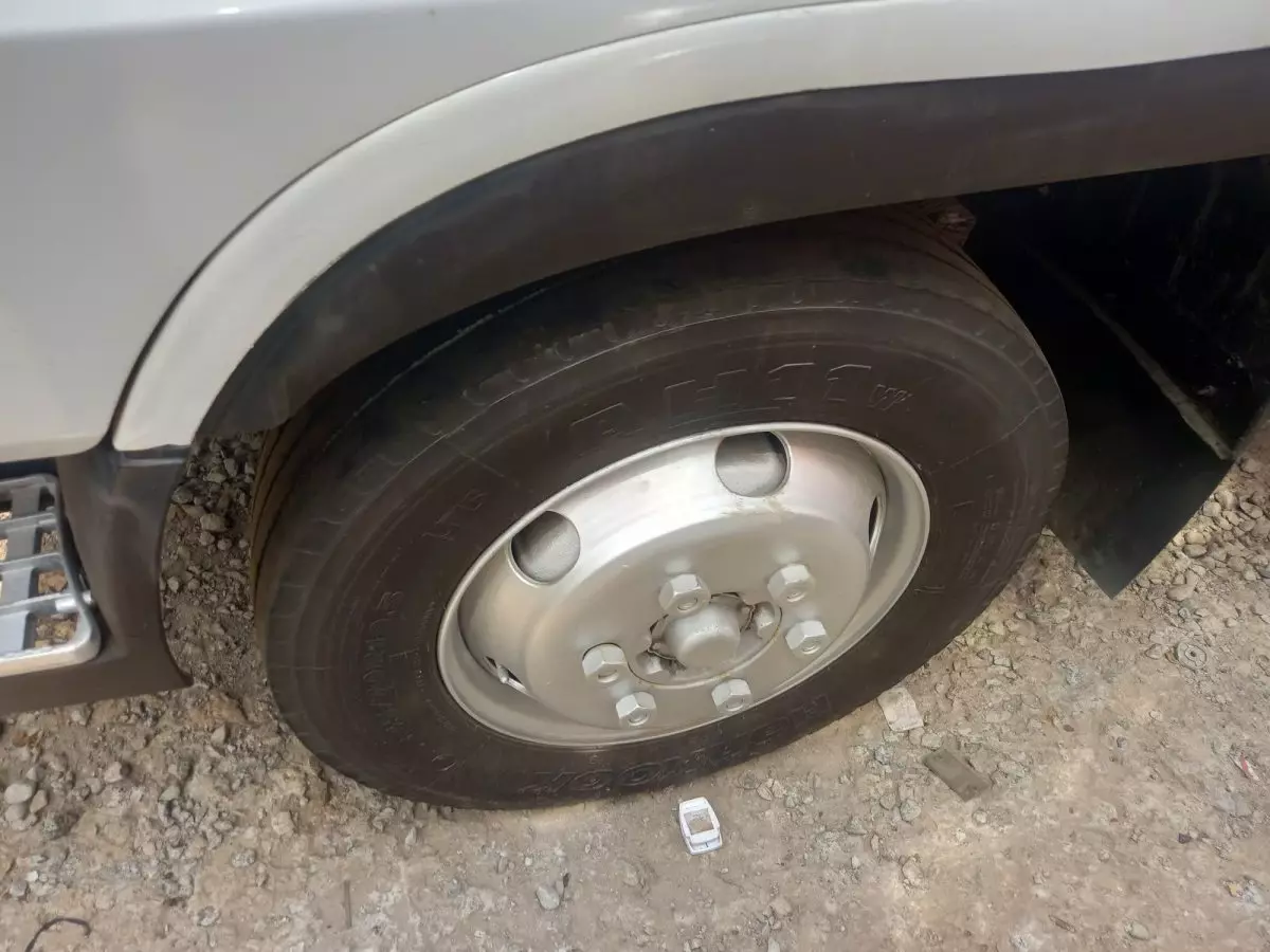 tyre3