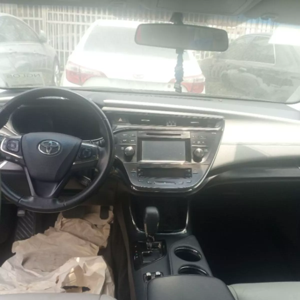 interiorFront