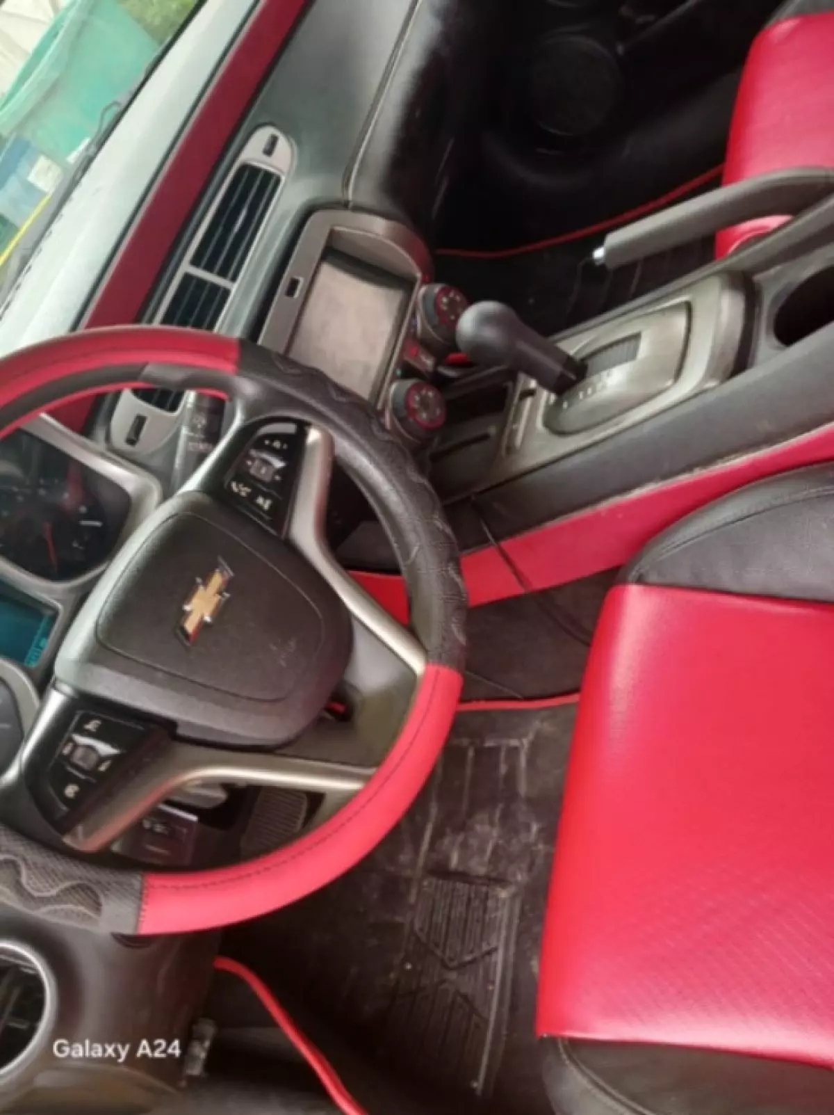 interiorFront