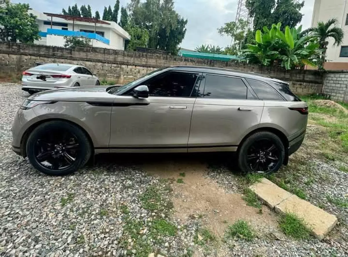 car Right Back