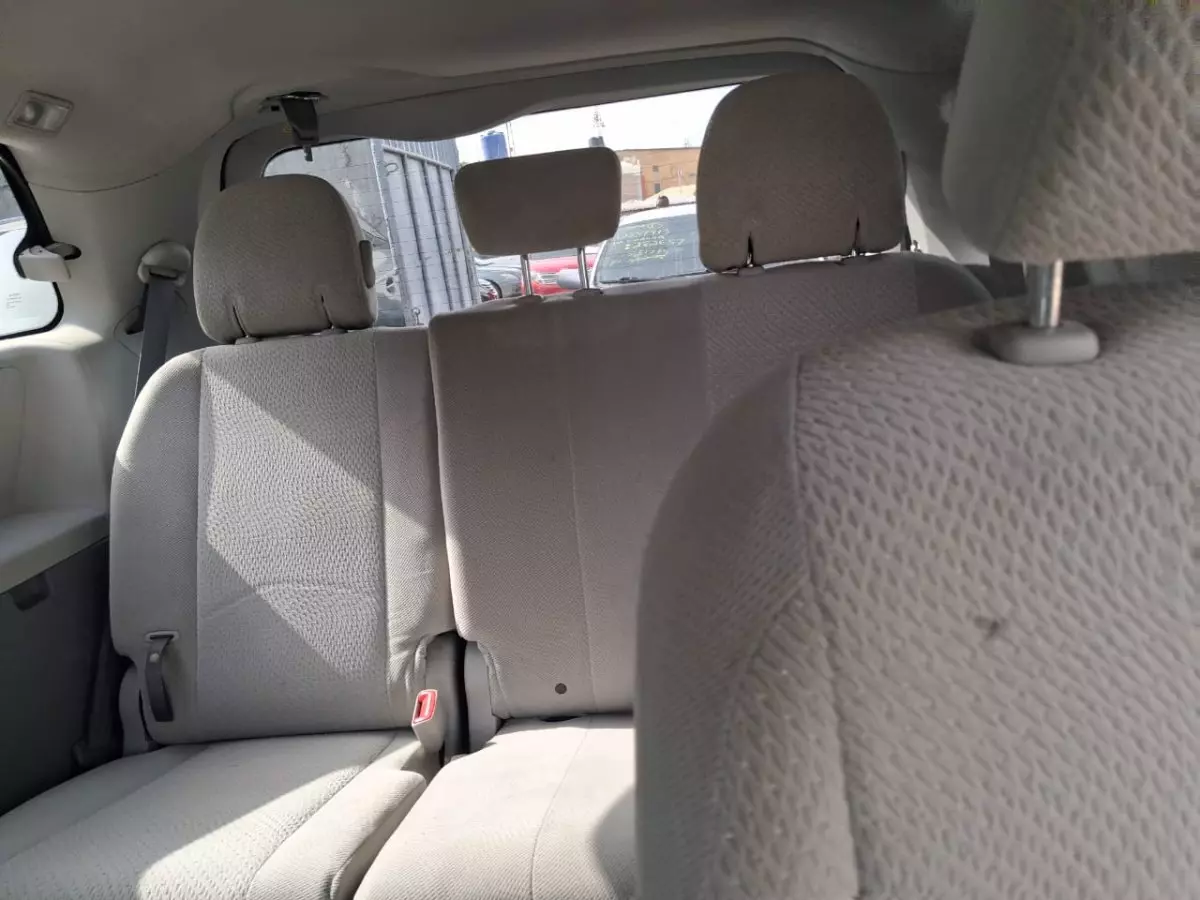 interiorBack