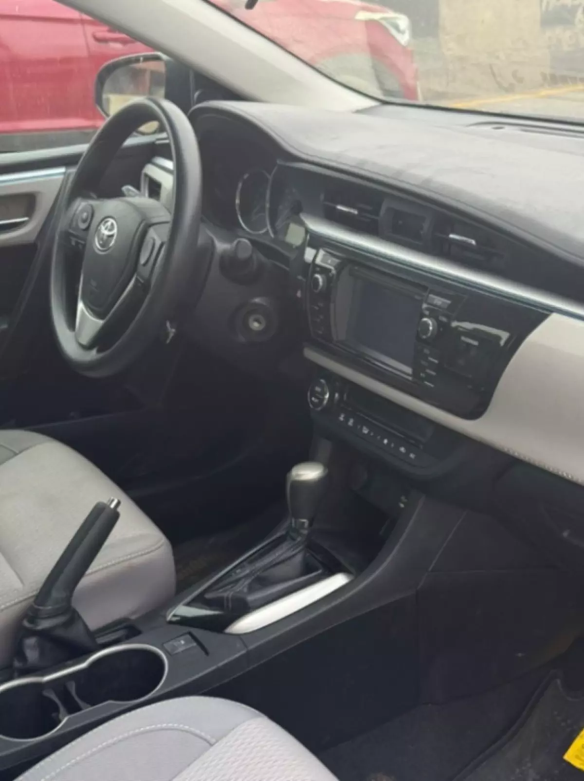 interiorFront