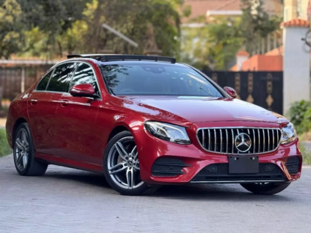 Mercedes-Benz E 220 - 2018