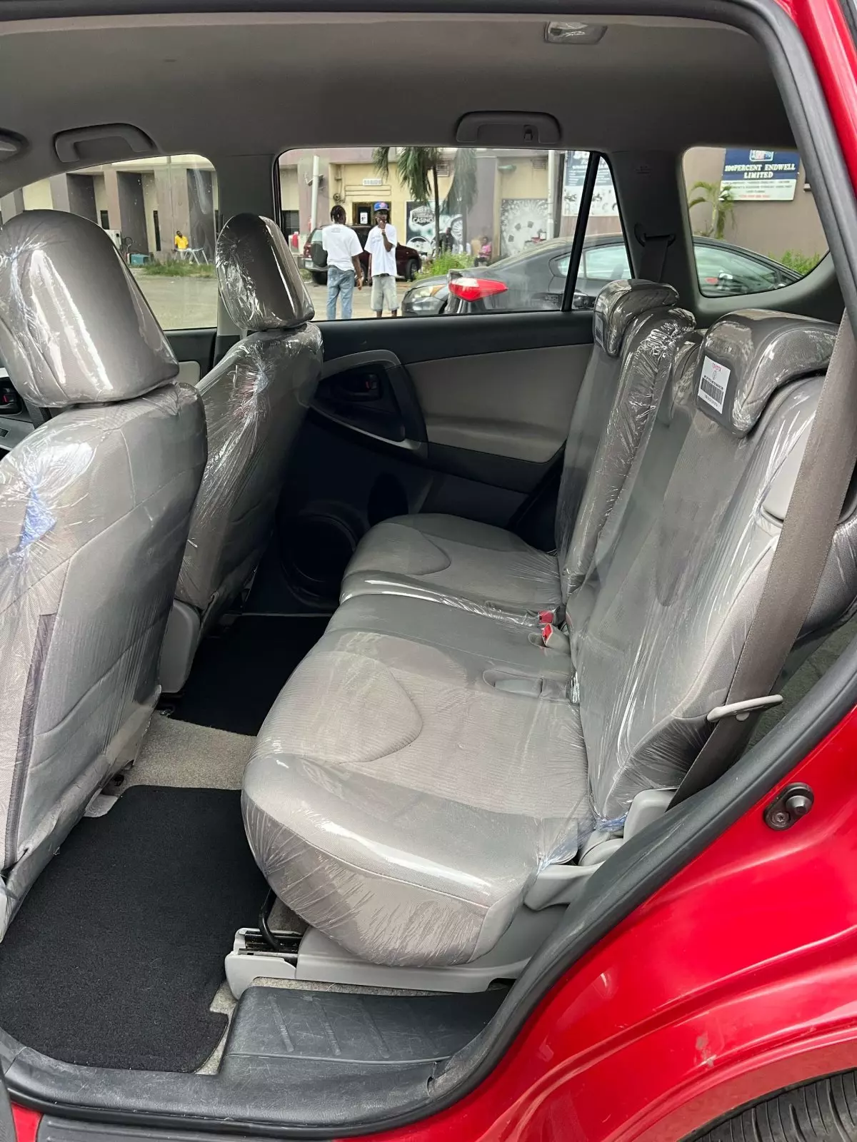 interiorBack