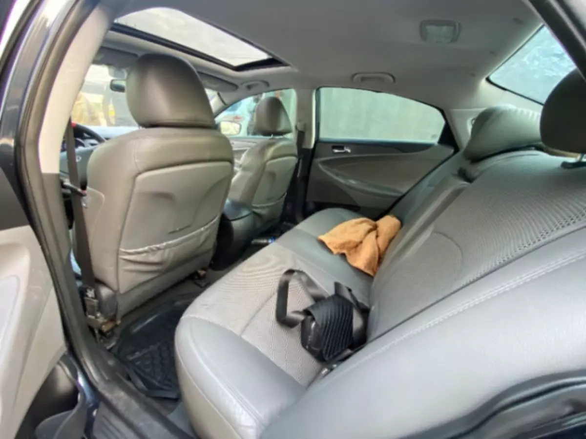 interiorBack