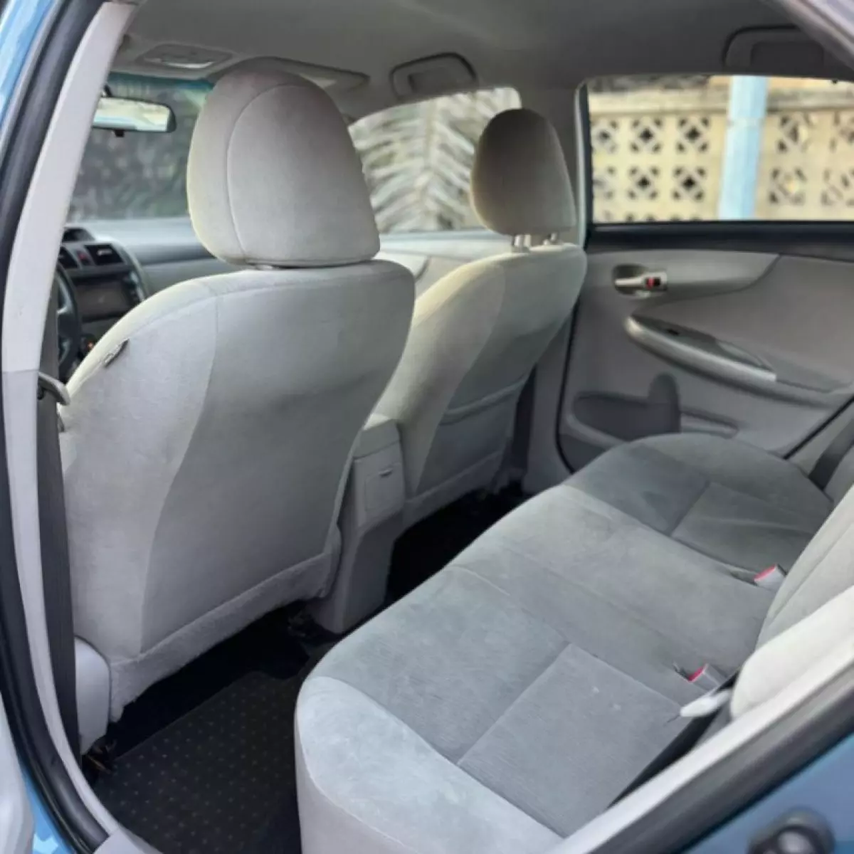 interiorBack