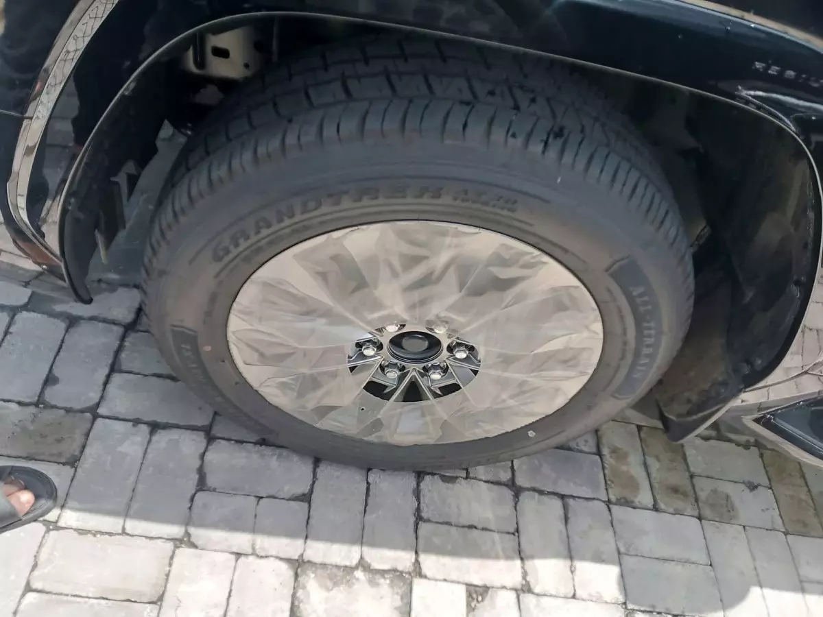 tyre1