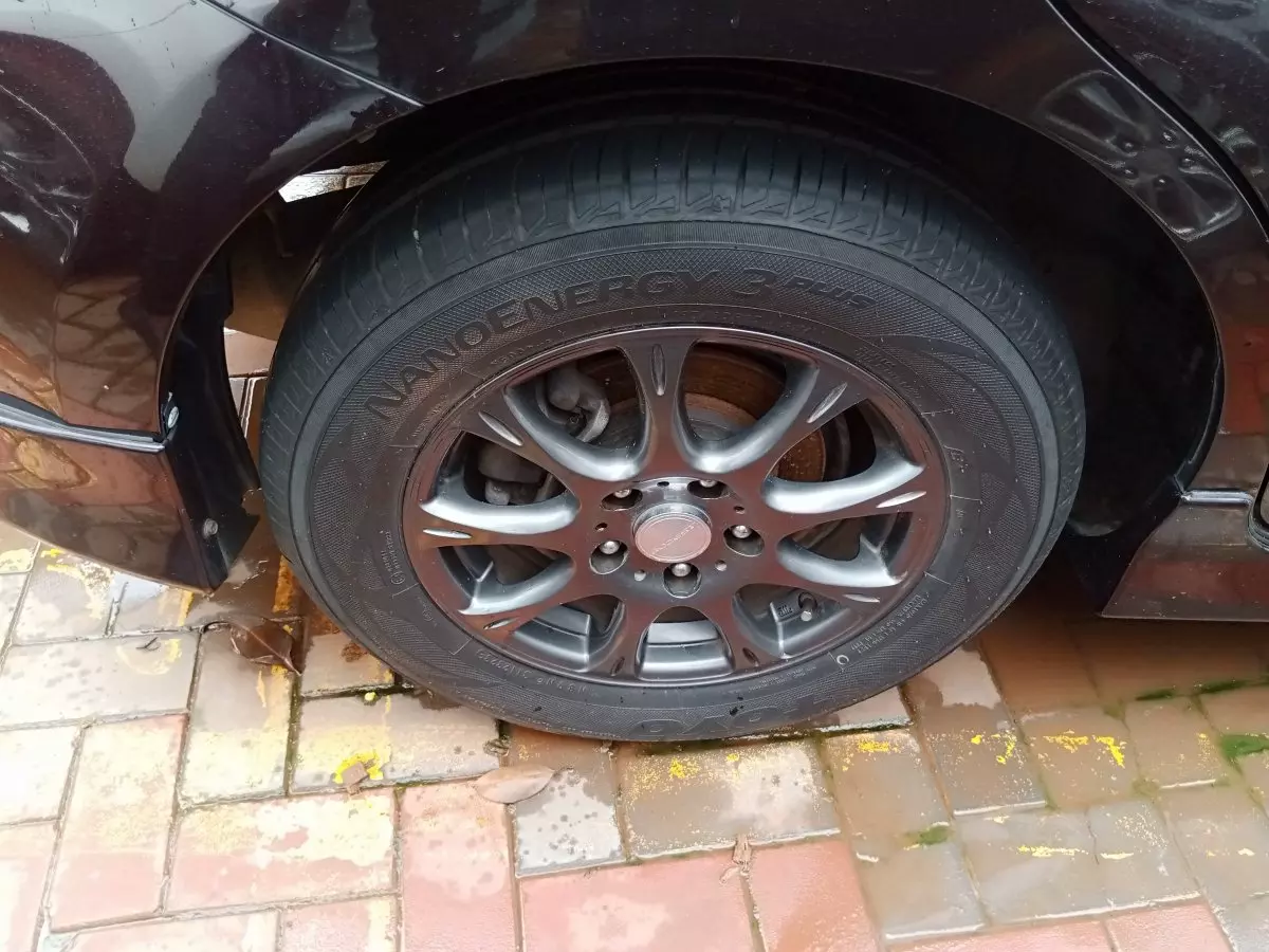 tyre2