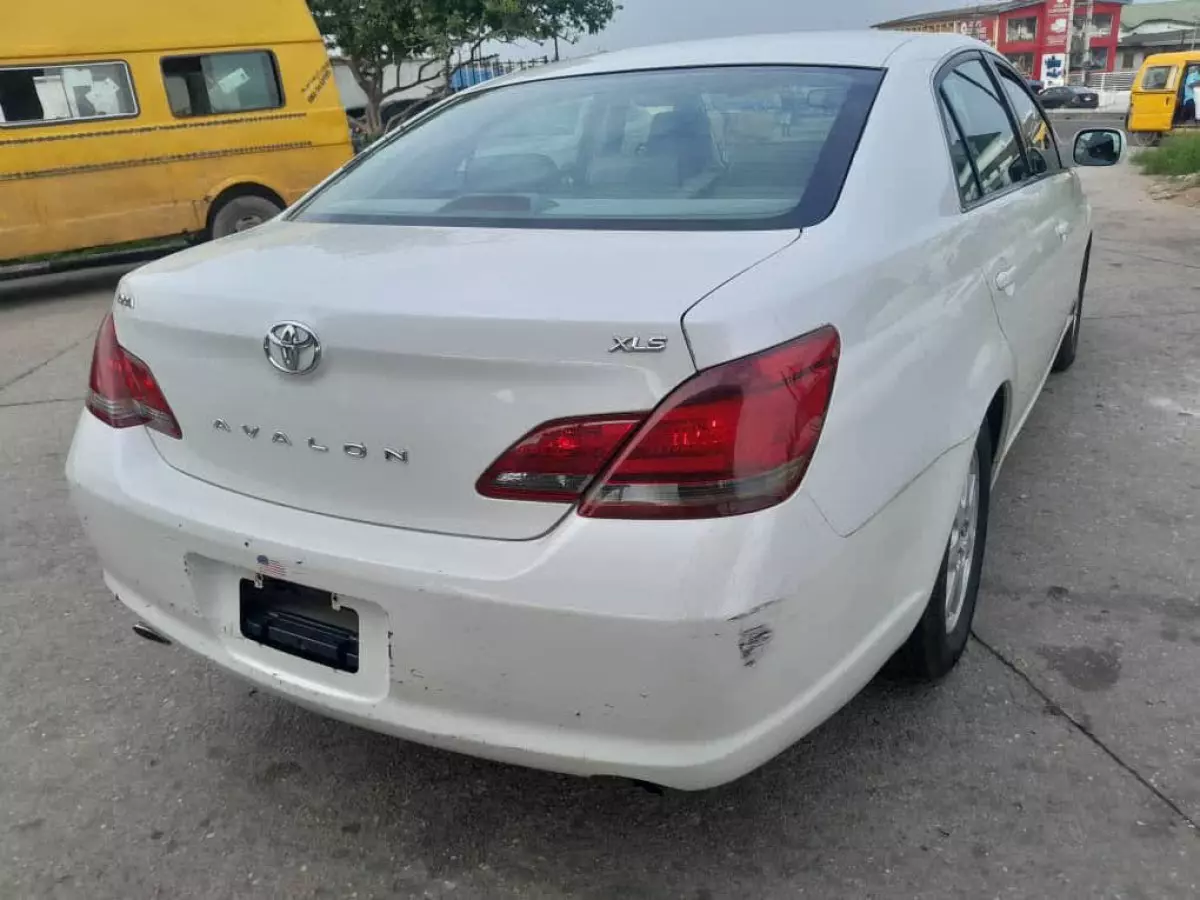 car Right Back