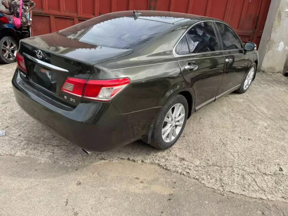 car Left Back