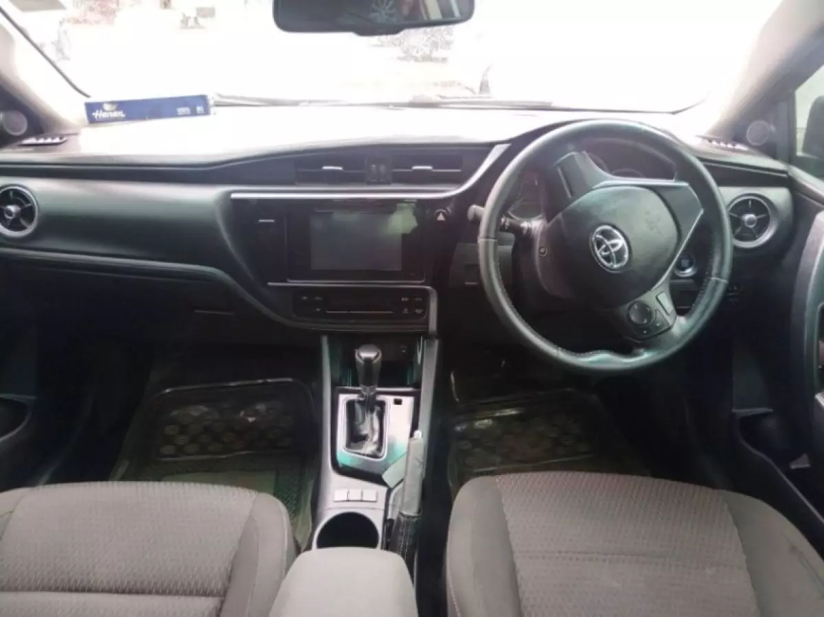 interiorFront