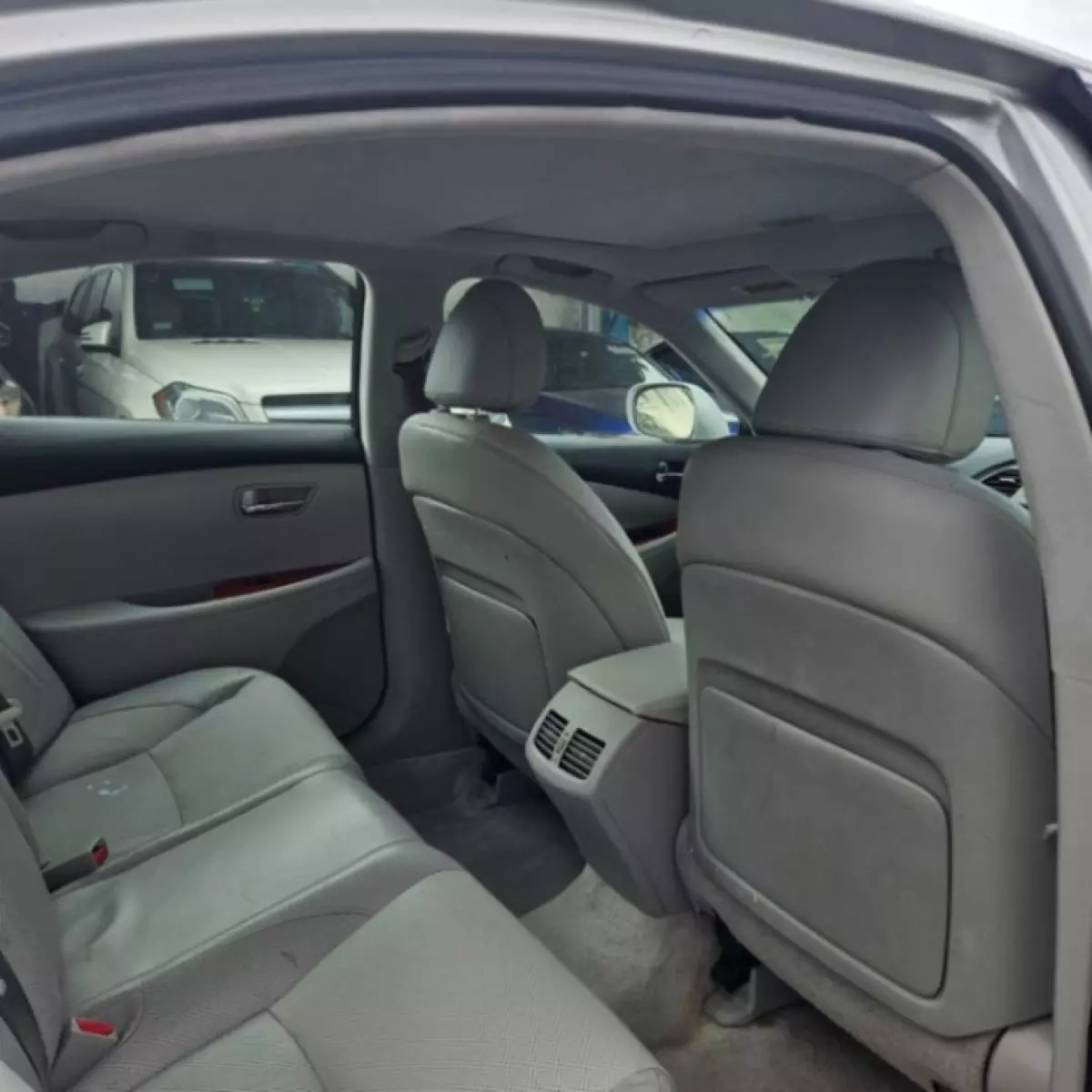 interiorBack