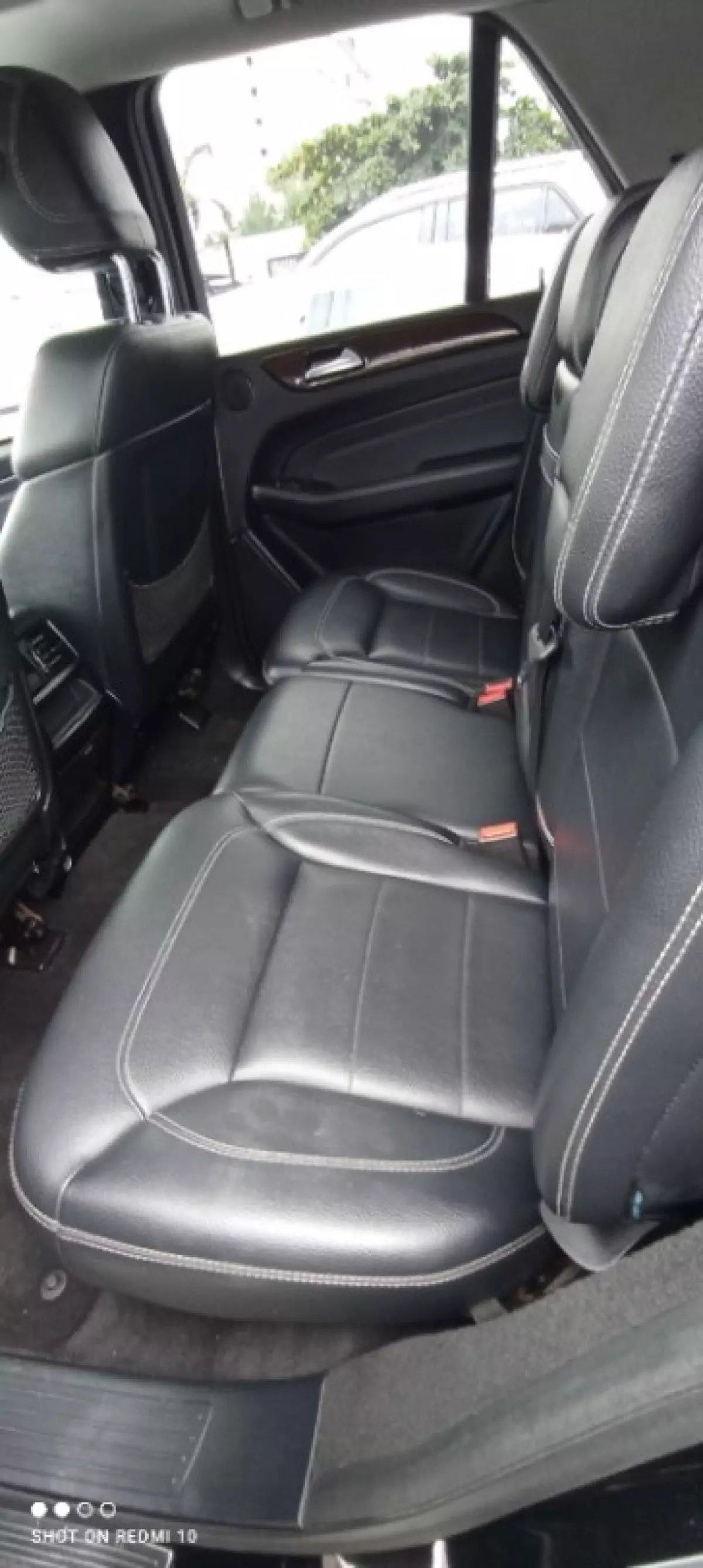 interiorBack