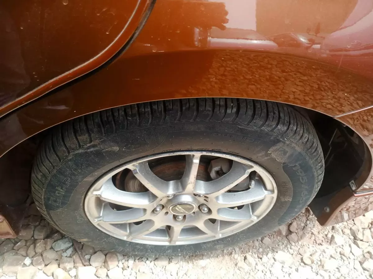tyre1
