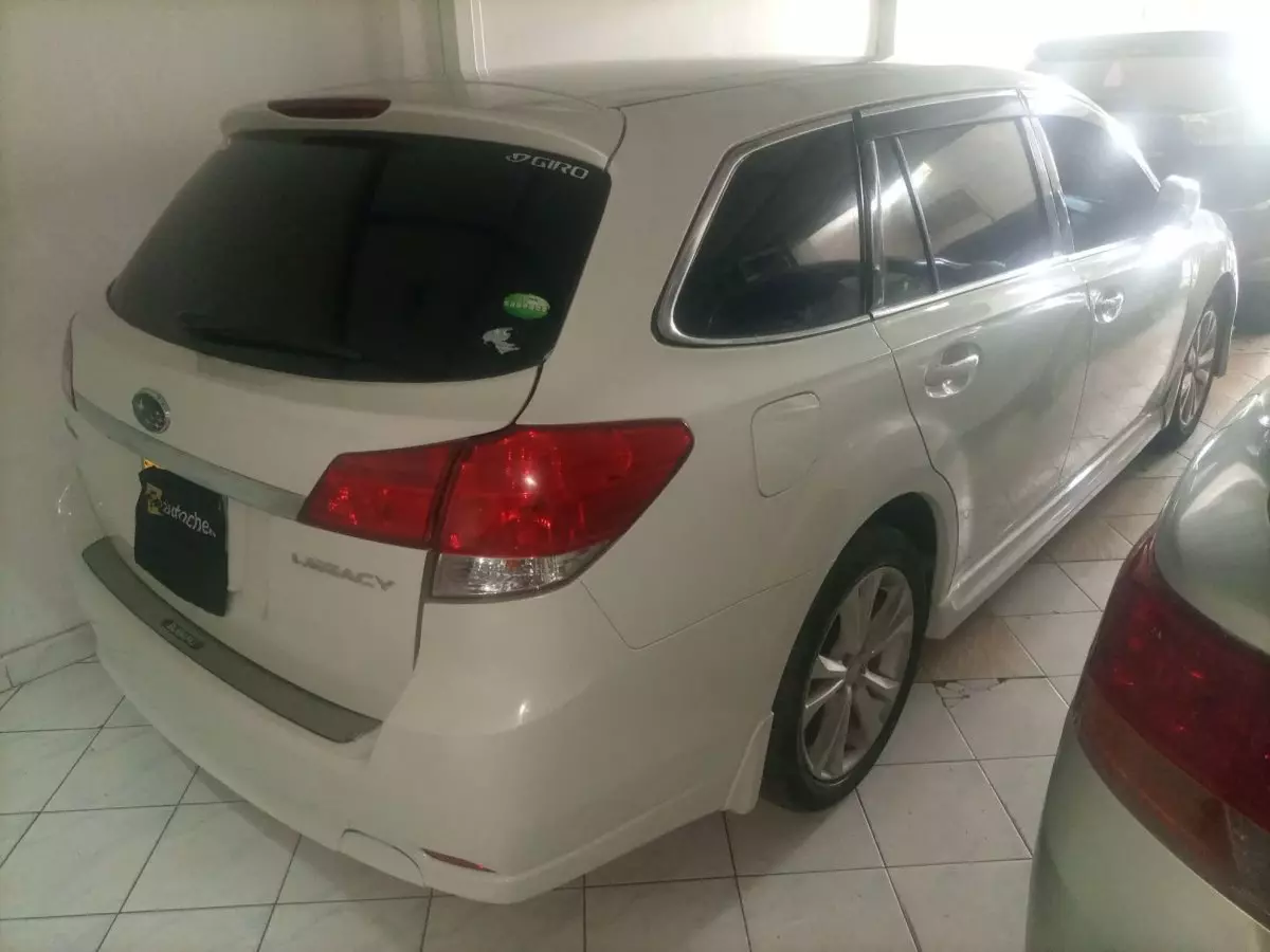 car Right Back