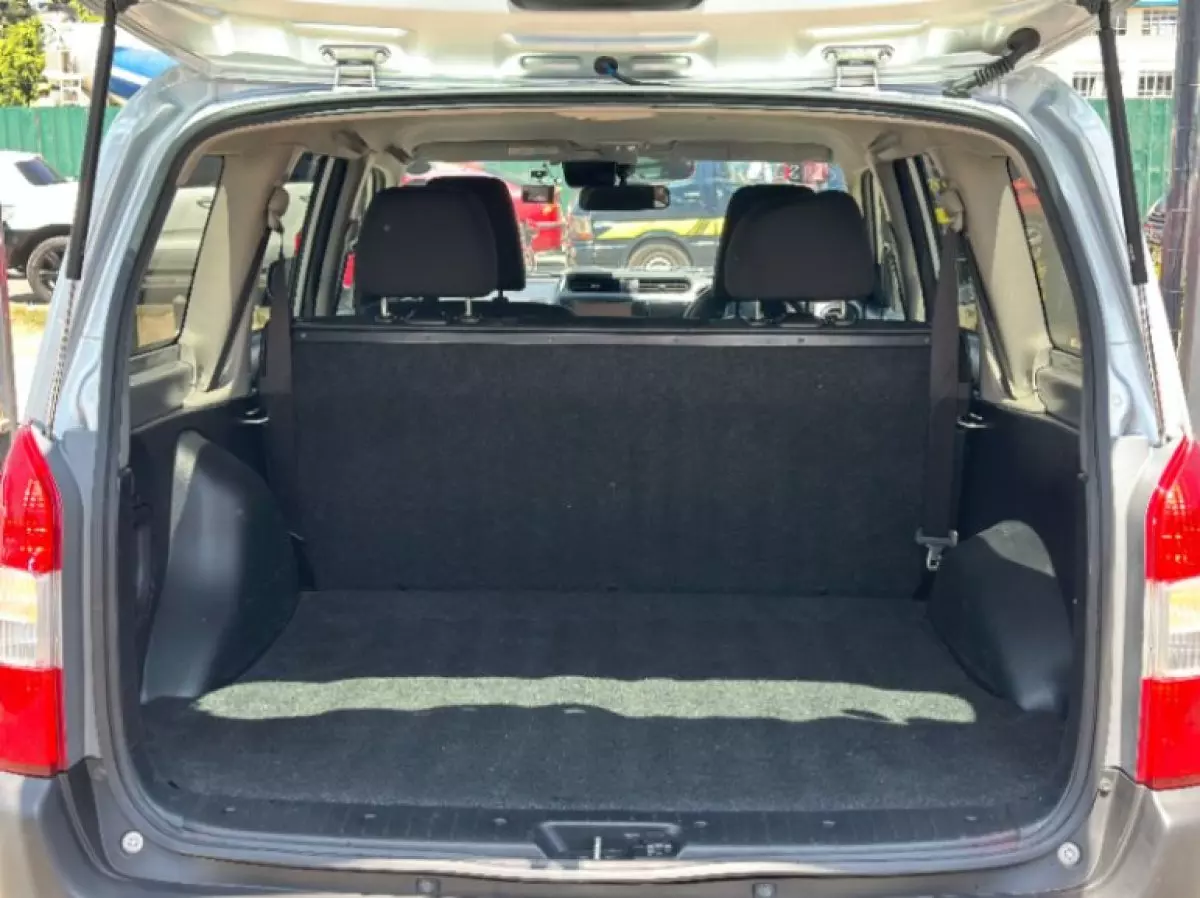 interiorBack
