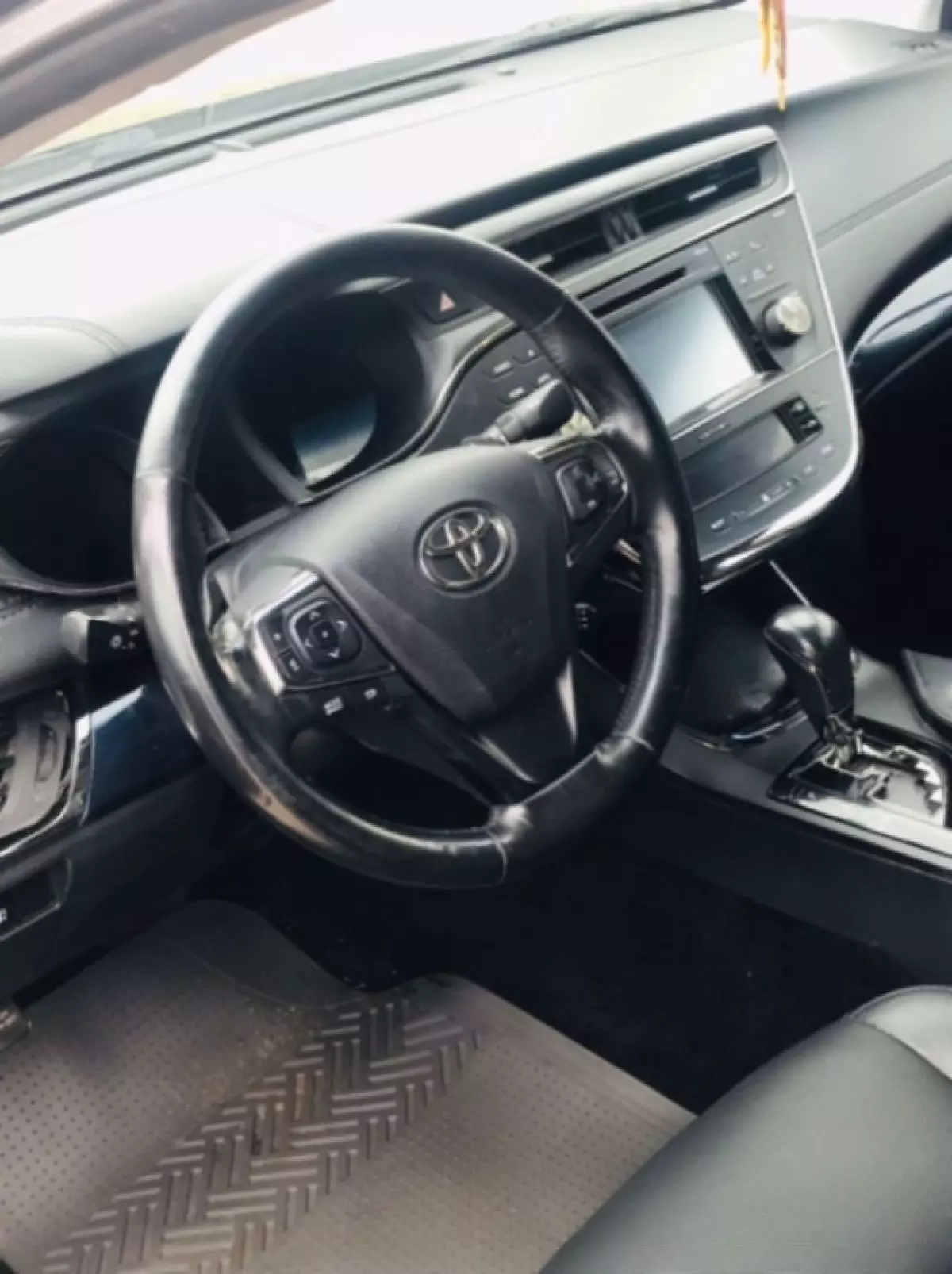 interiorFront