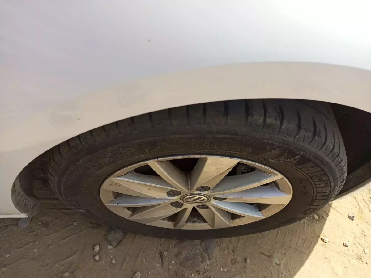 tyre2