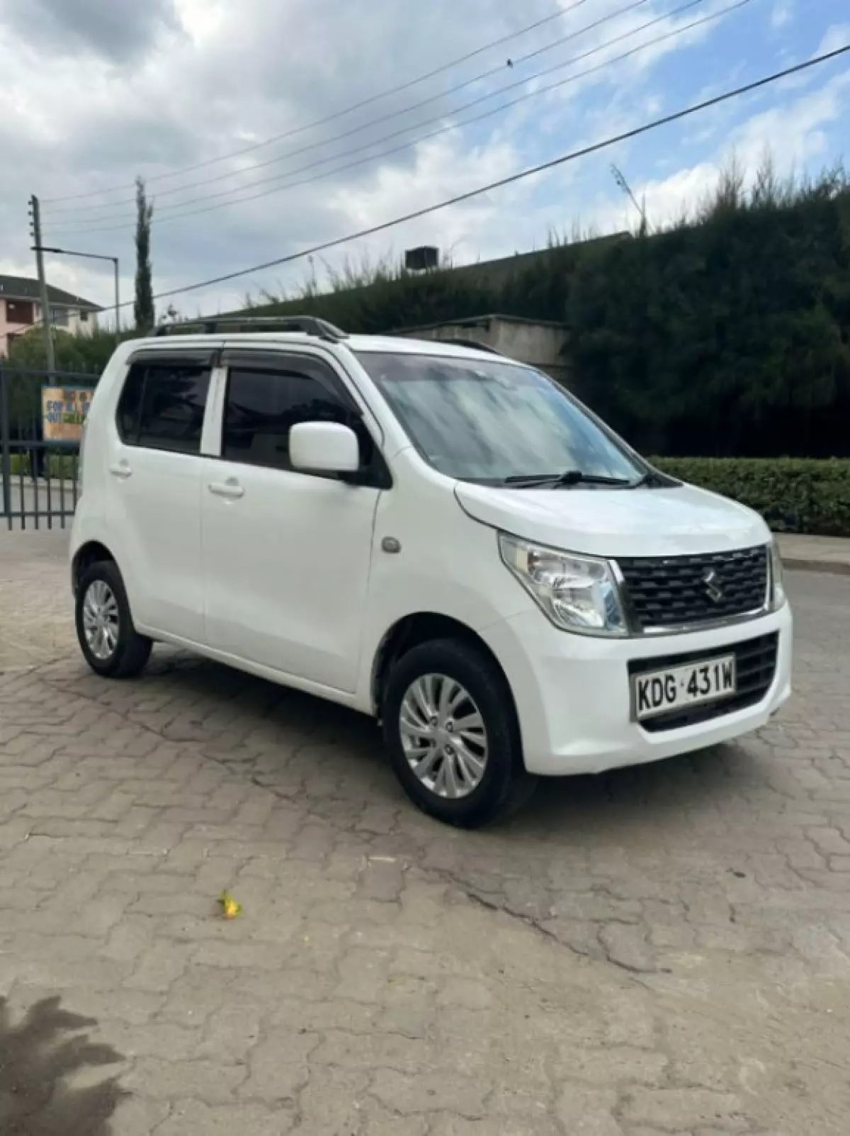 SUZUKI Wagon R - 2015