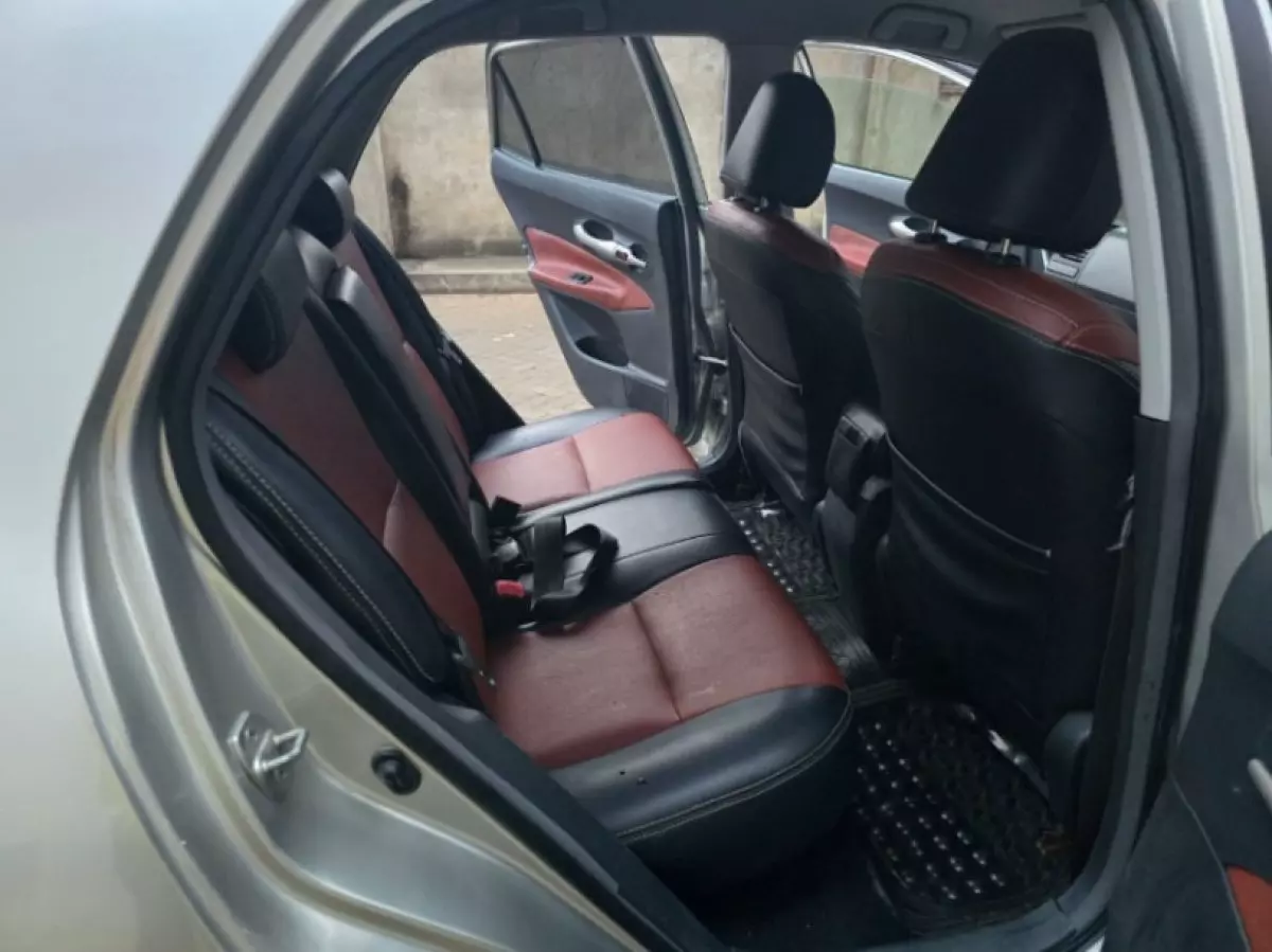 interiorBack