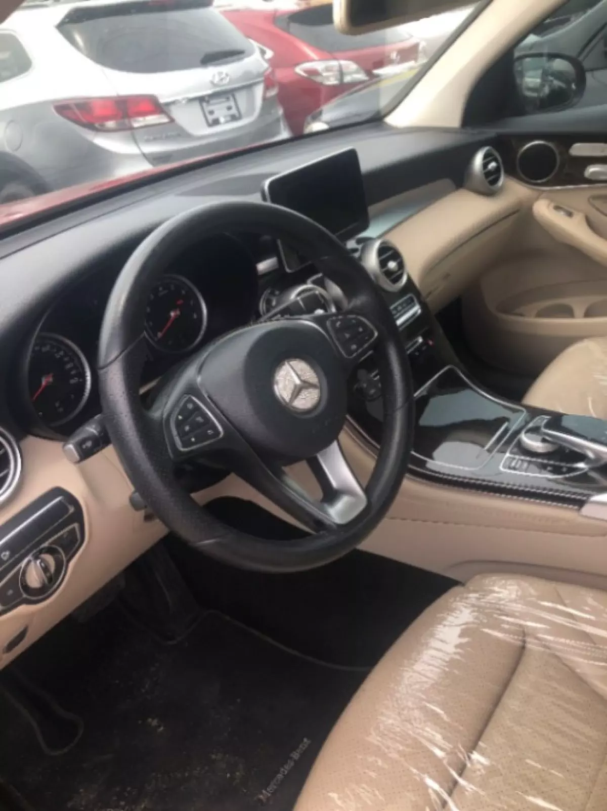 interiorFront
