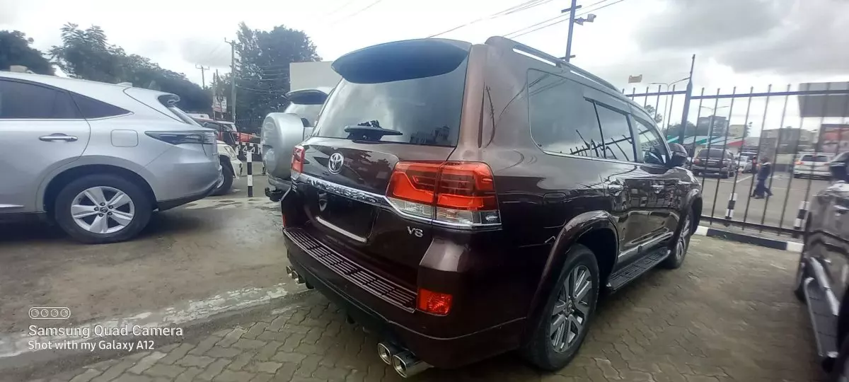 car Right Back
