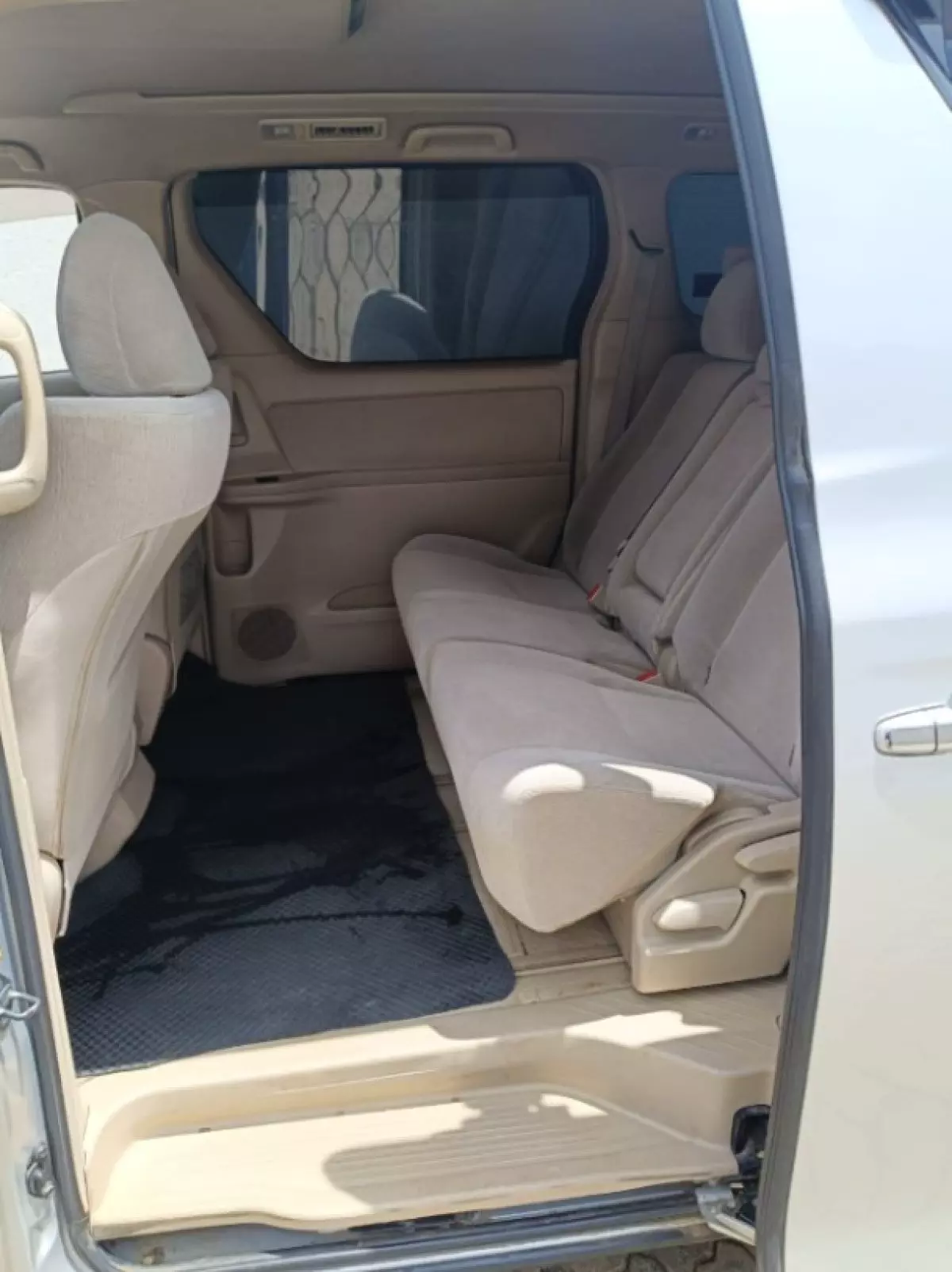 interiorBack