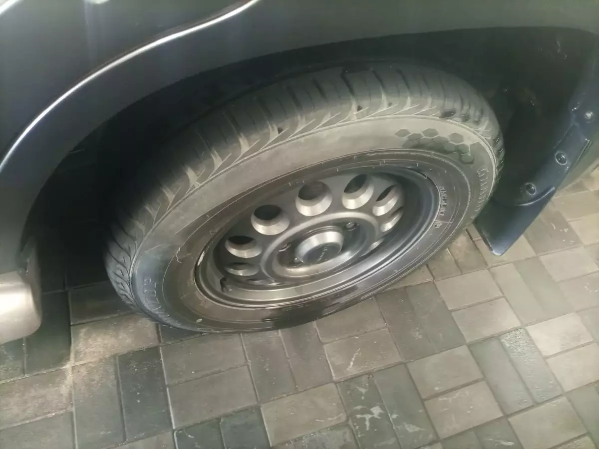 tyre3