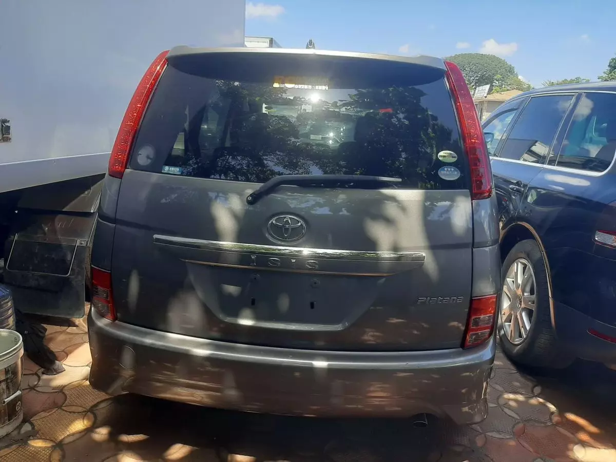 car Back