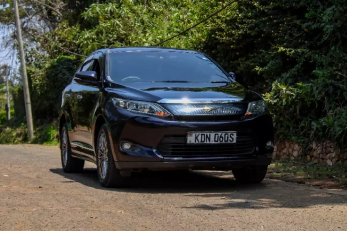 Toyota Harrier - 2016