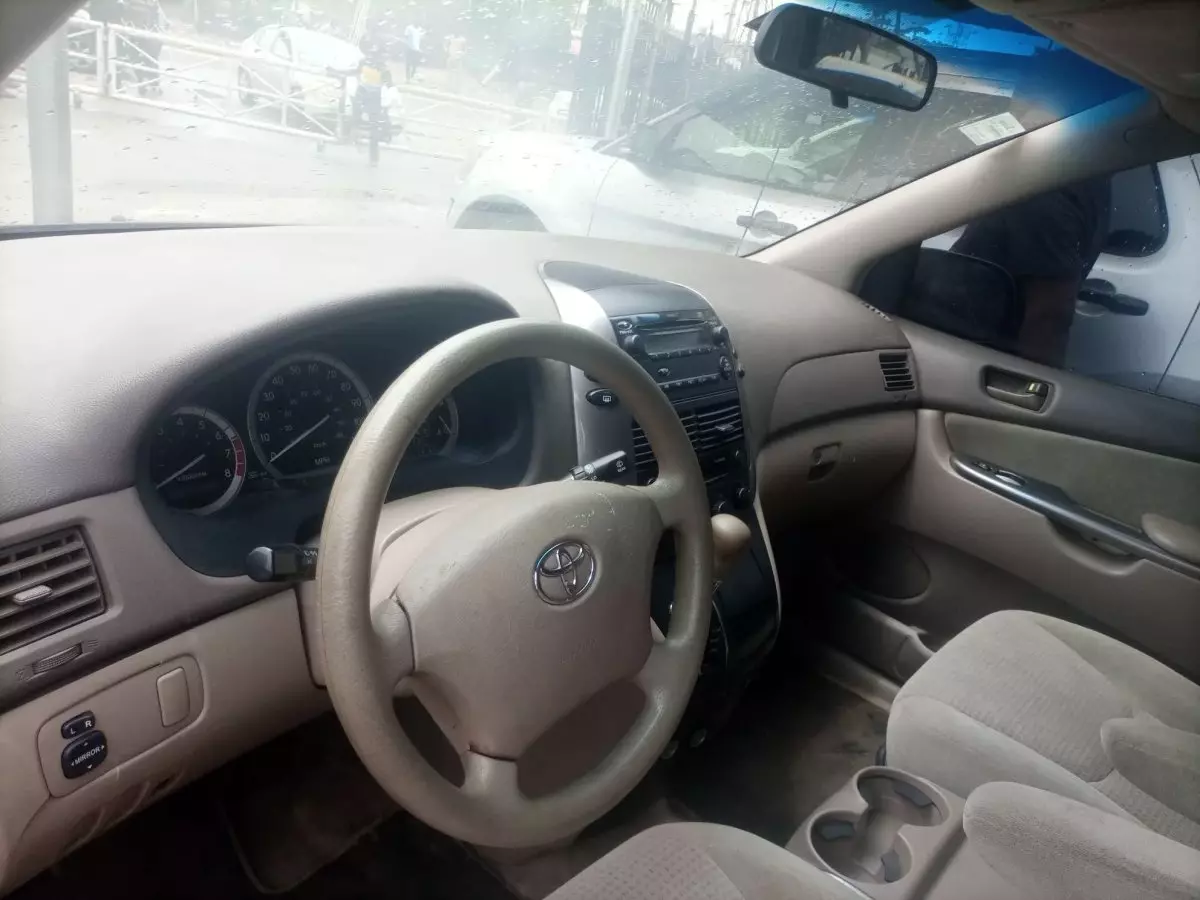 car Left