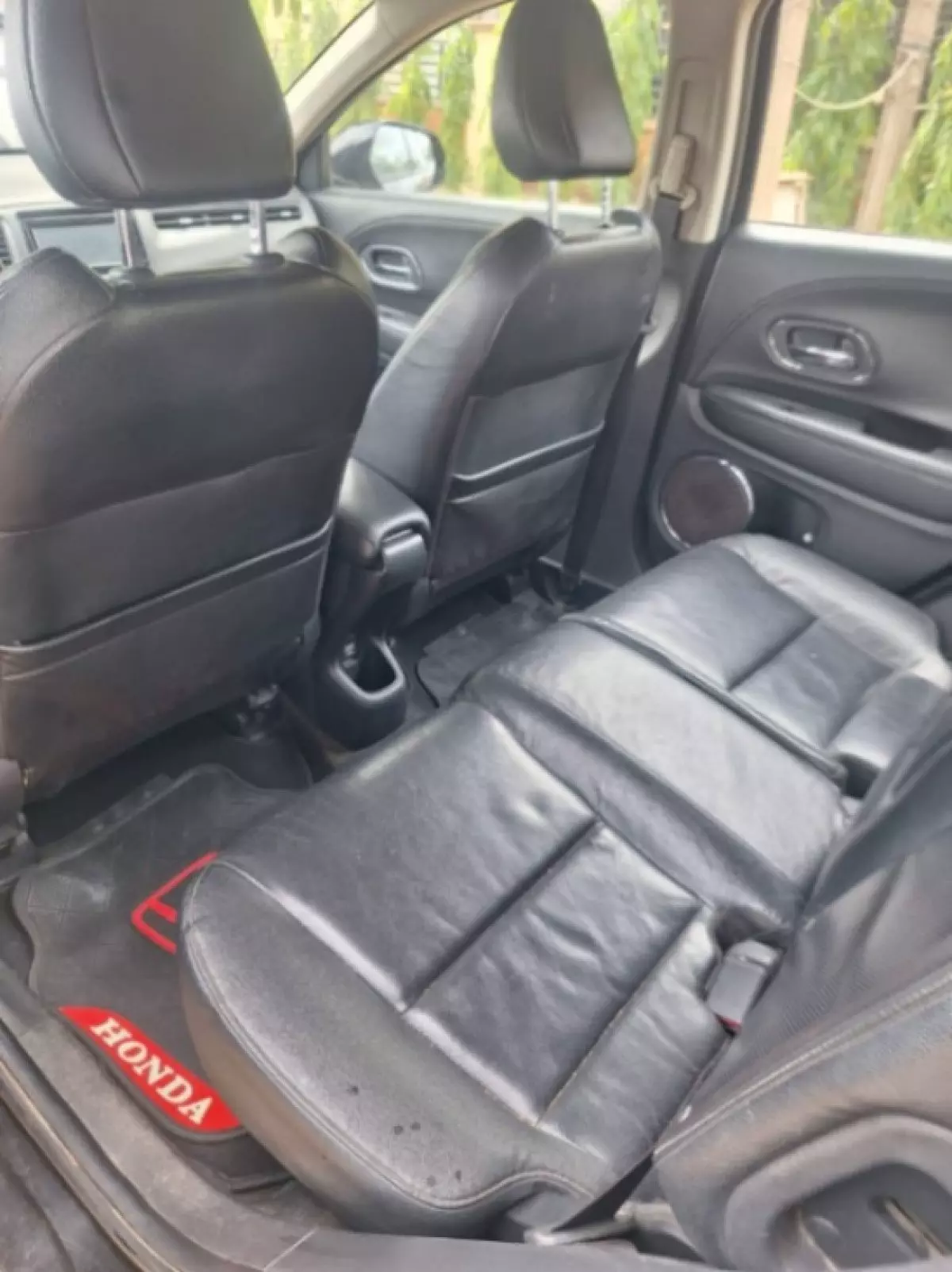 interiorBack