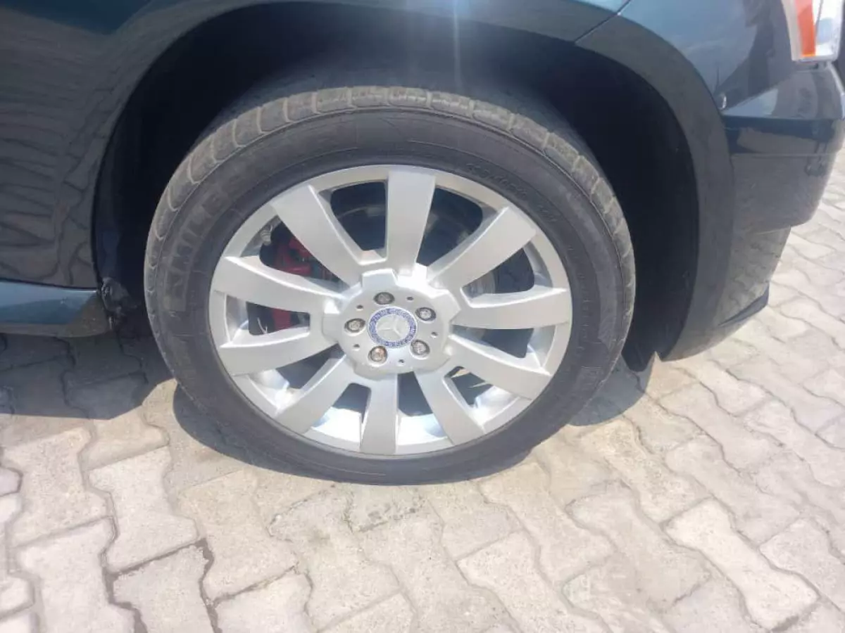 tyre2