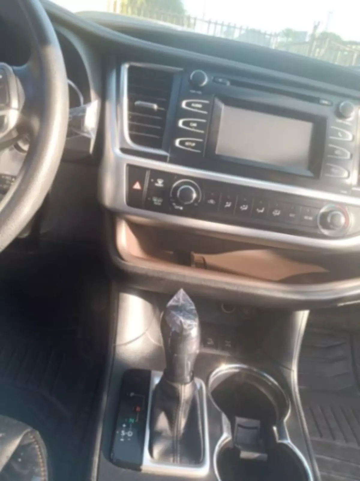 interiorFront