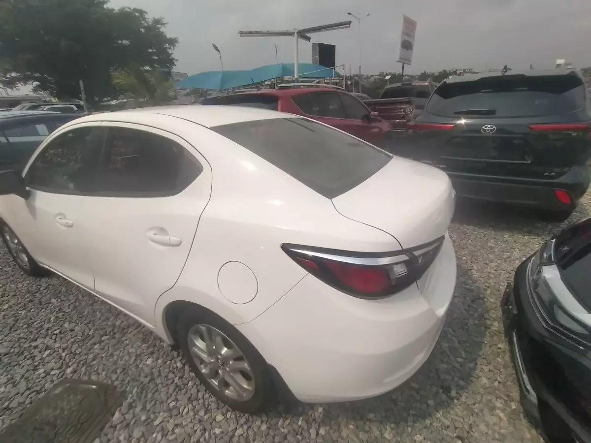car Left Back