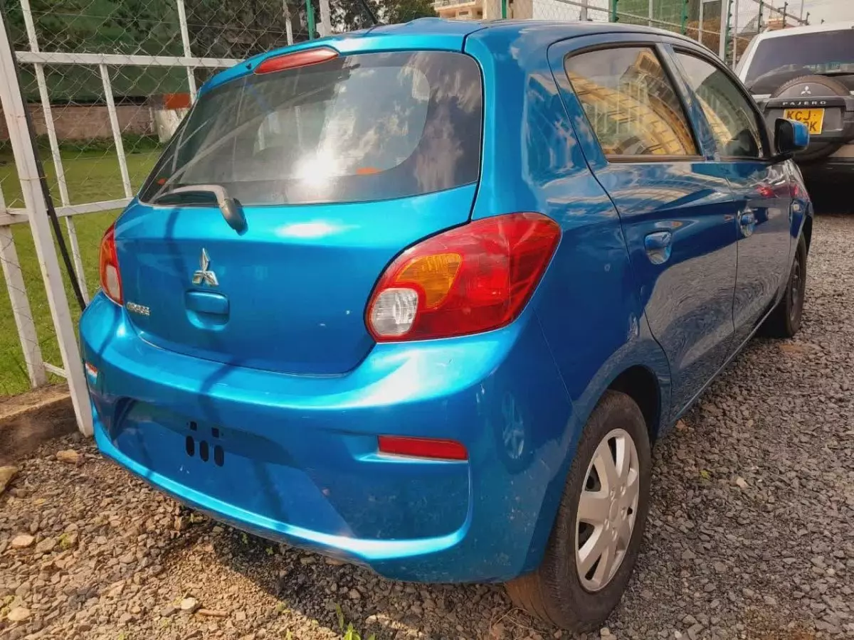 car Right Back