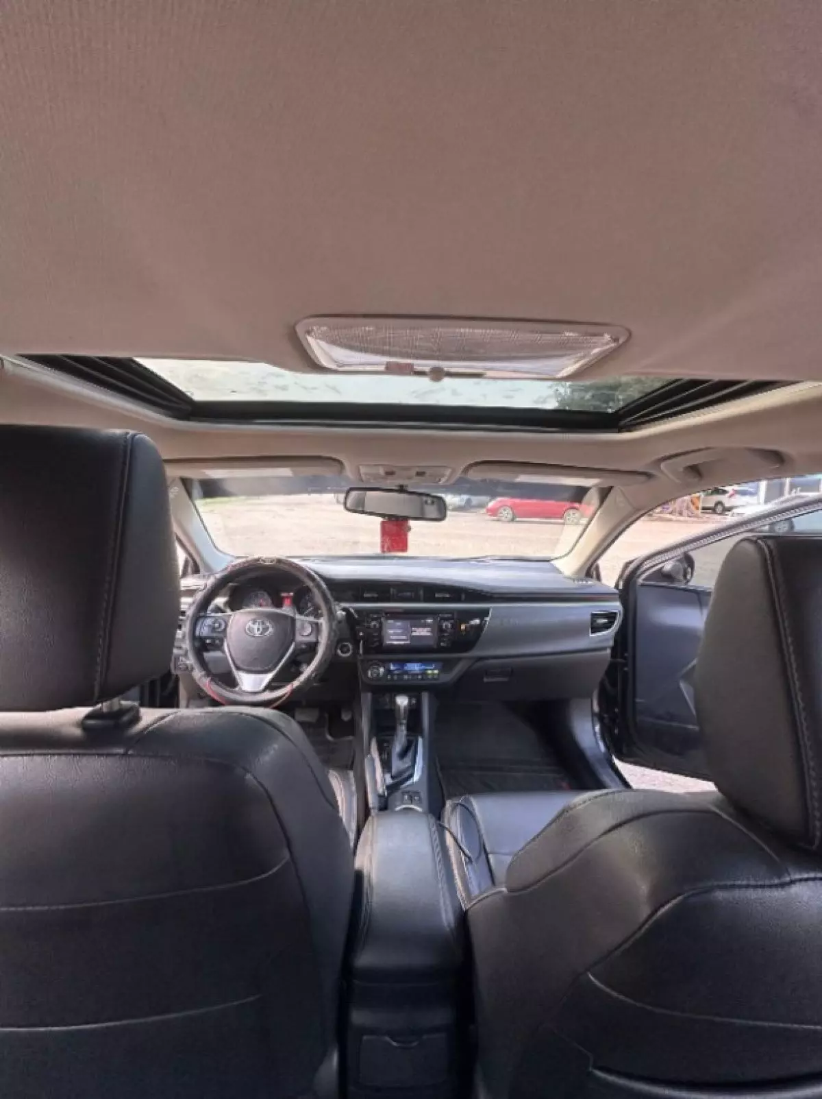 interiorFront