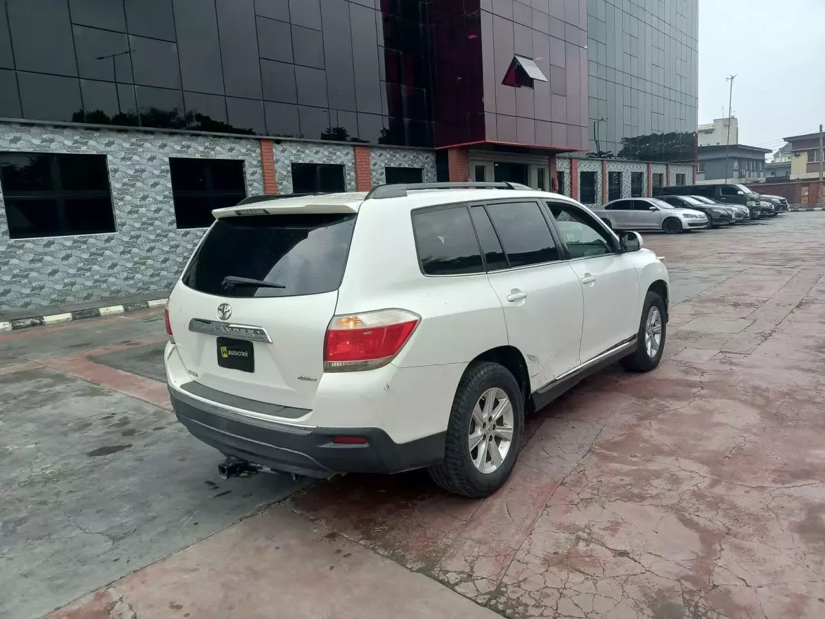 car Left