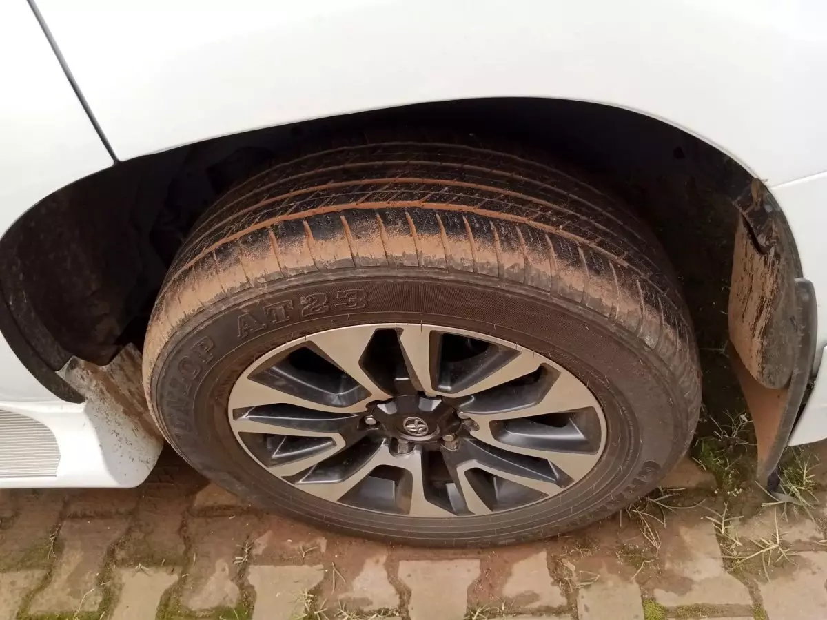 tyre2