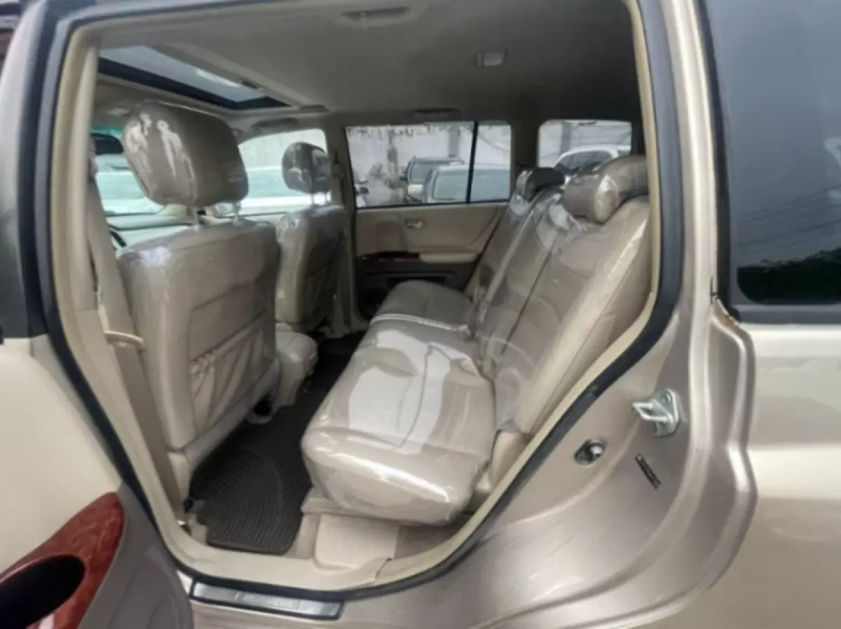 interiorBack